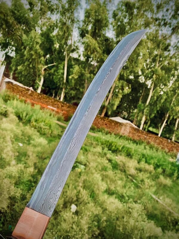 Handcrafted Damascus Steel Blade